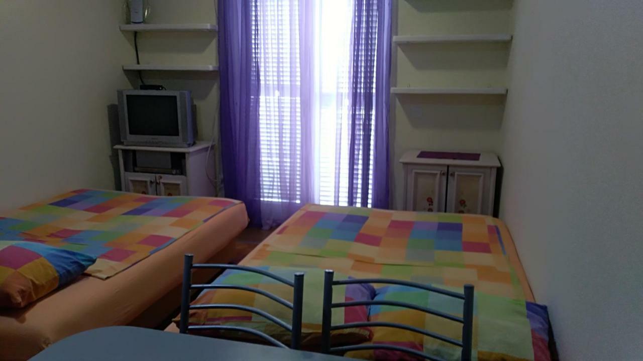 Suncani 1-vila Amfora Apartment Budva